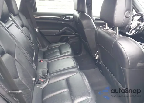 2017 Porsche Cayenne Platinum Edition z USA, uszkodzony, nr VIN WP1AA2A22HKA84513